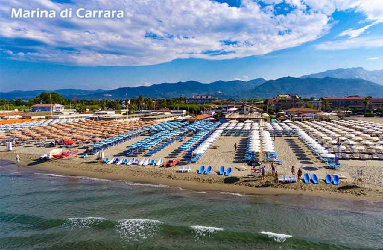 La Conchiglia A Marina Apartment Marina Di Carrara Luaran gambar