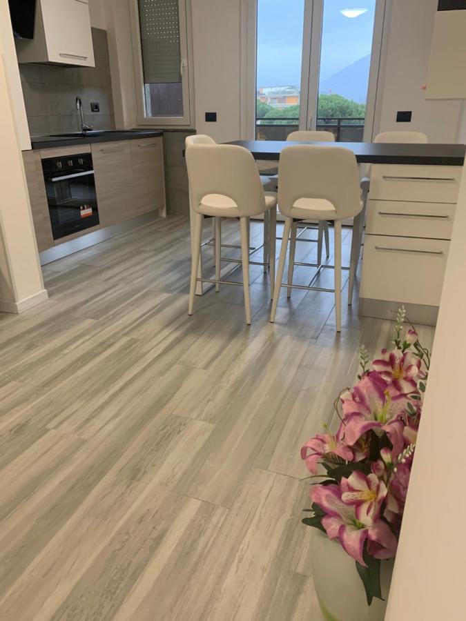 La Conchiglia A Marina Apartment Marina Di Carrara Luaran gambar