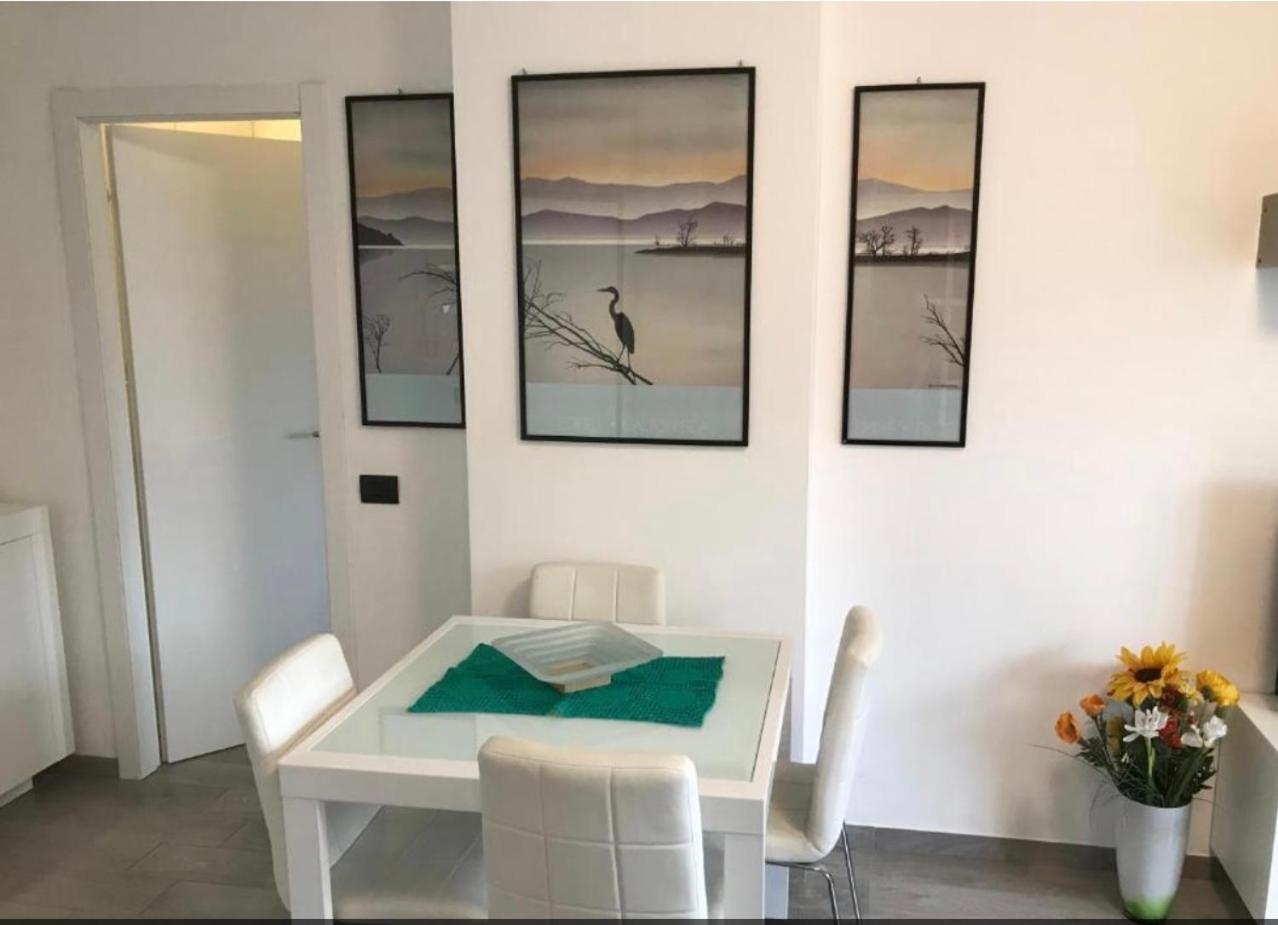 La Conchiglia A Marina Apartment Marina Di Carrara Luaran gambar