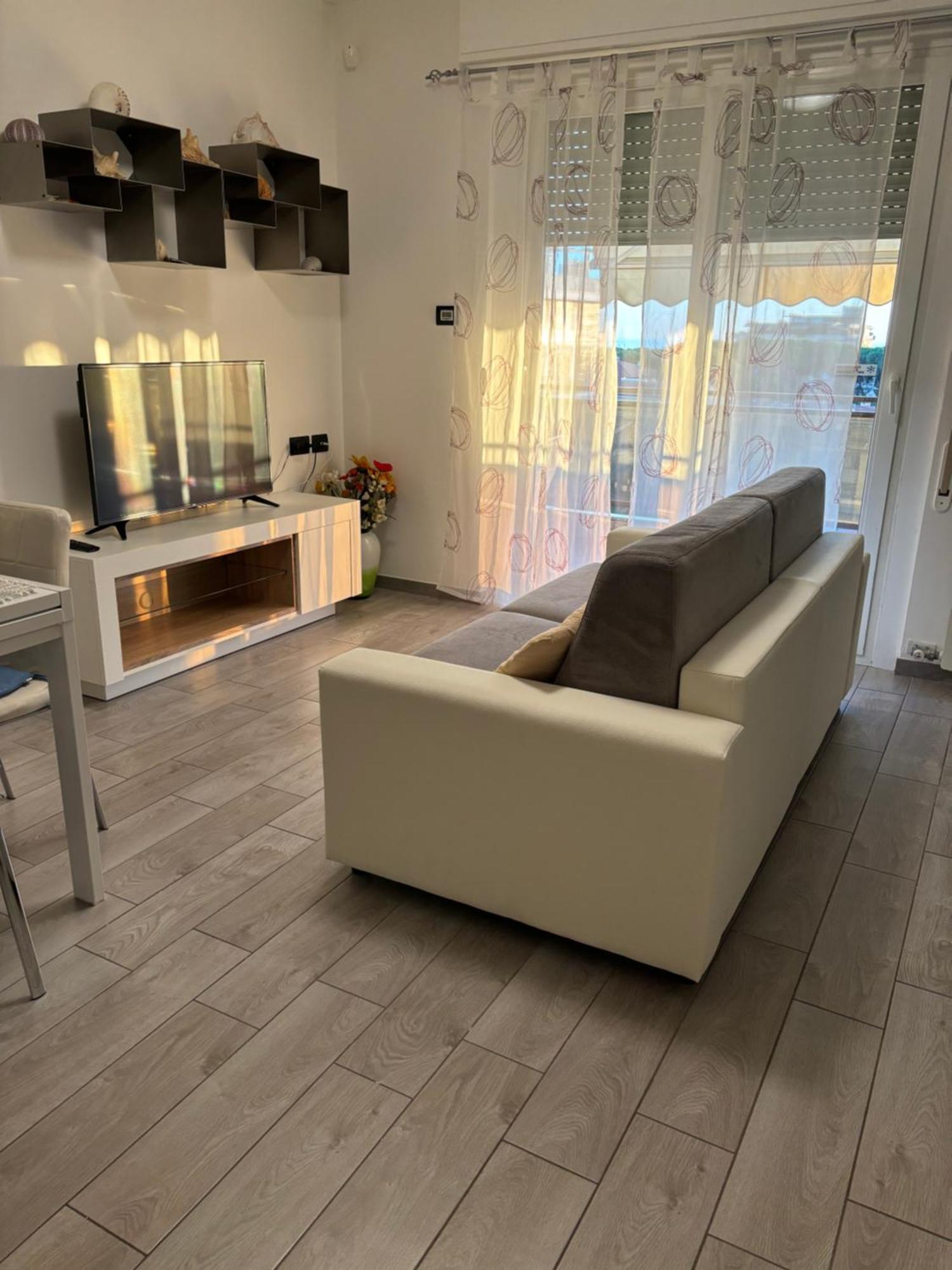 La Conchiglia A Marina Apartment Marina Di Carrara Luaran gambar